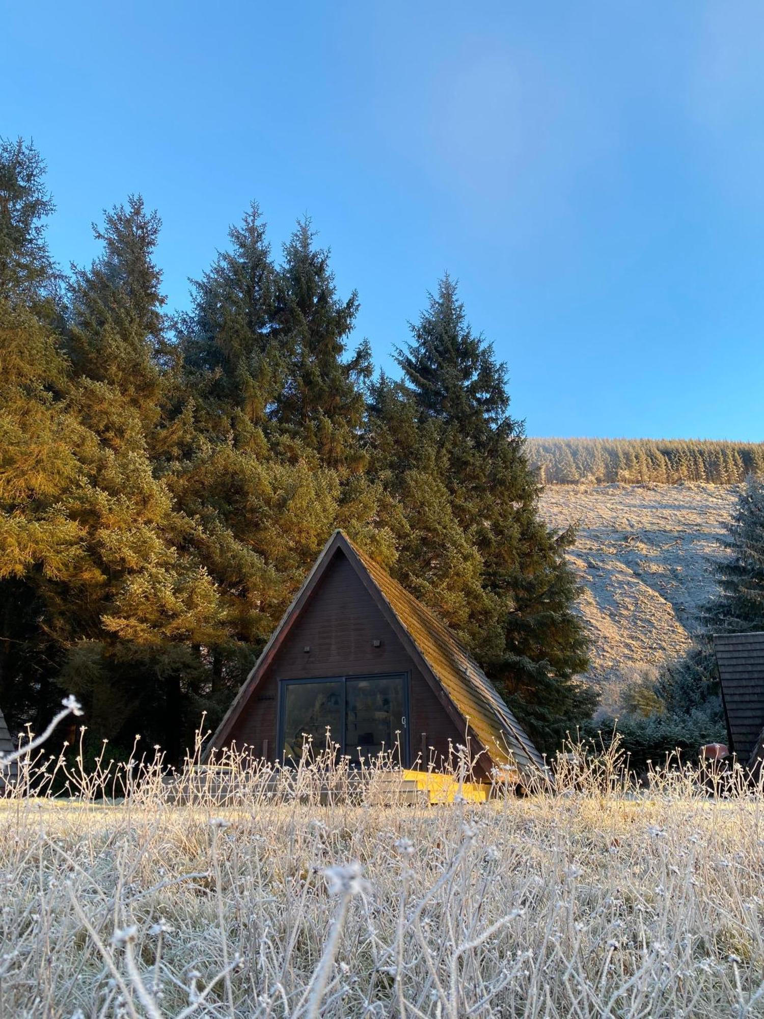 The Triangle Lodge Invergarry Exterior foto